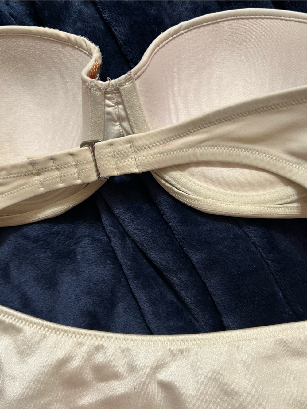 Victoria's Secret Cream Sequin-Striped Bikini Set - Picture 6 of 6